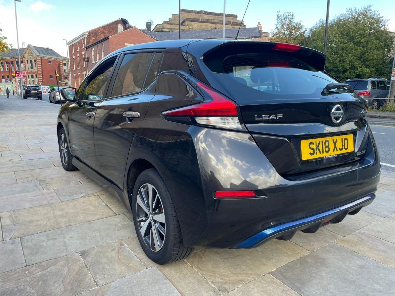 View NISSAN LEAF 40kWh Acenta Auto 5dr