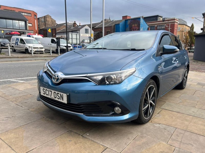 View TOYOTA AURIS 1.8 VVT-h Design CVT Euro 6 (s/s) 5dr (Safety Sense)