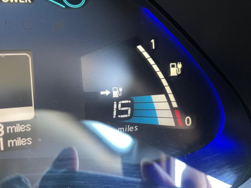 NISSAN LEAF