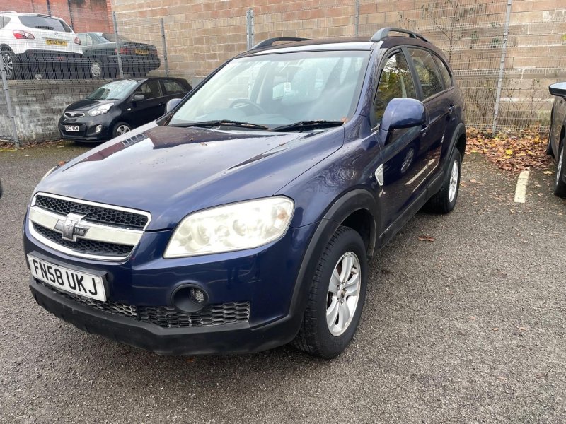View CHEVROLET CAPTIVA 2.4i LS Euro 4 5dr