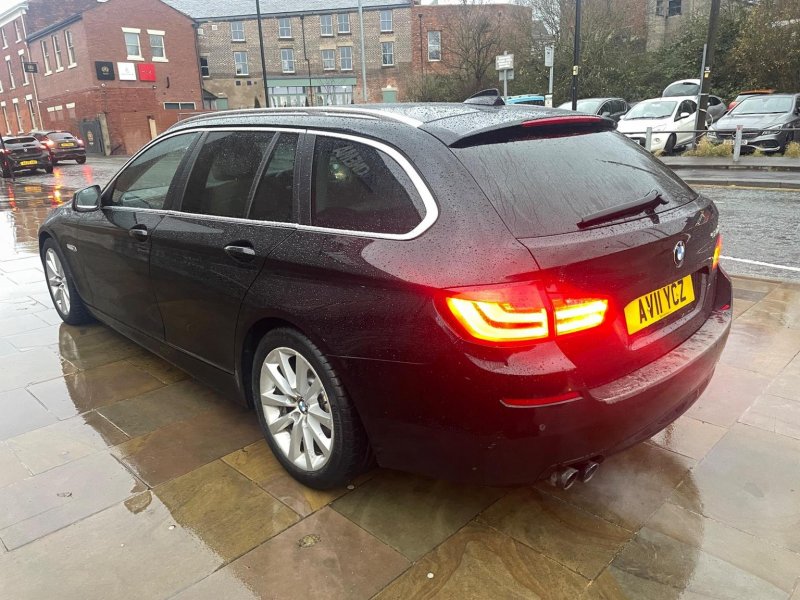 BMW 5 SERIES