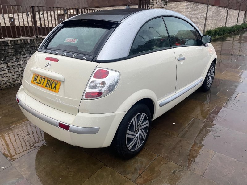 View CITROEN C3 PLURIEL 1.4i Latte 2dr
