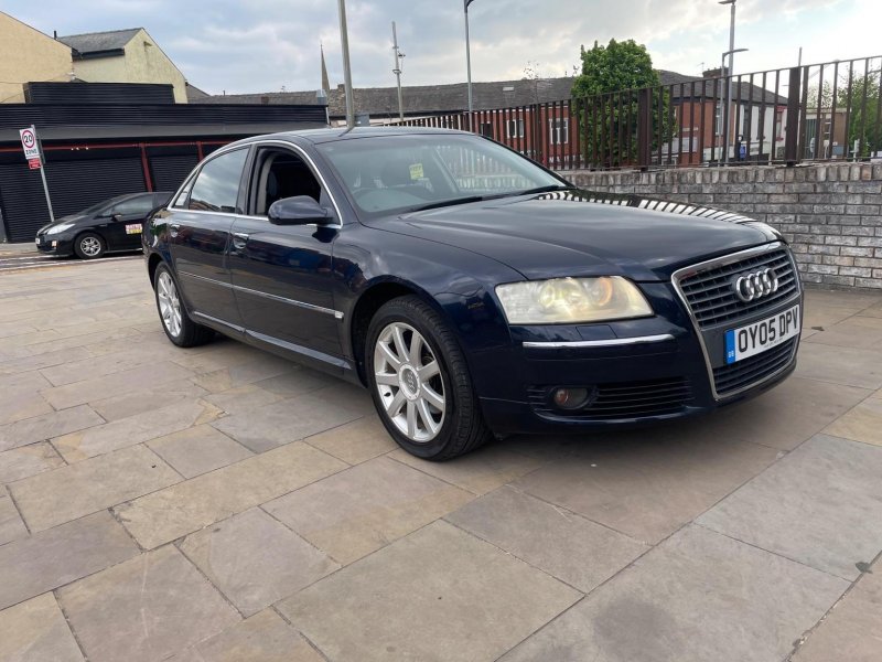 AUDI A8