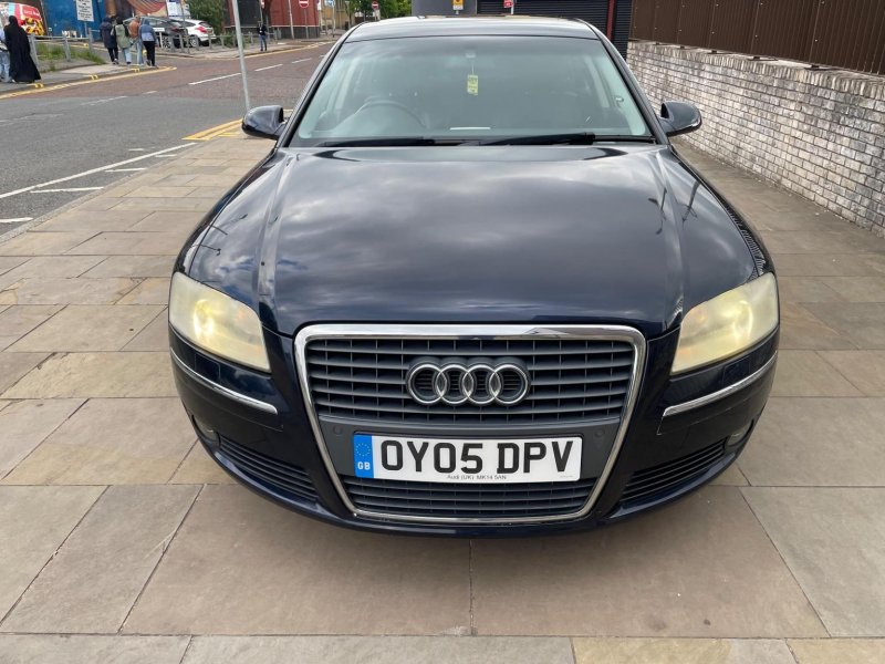 AUDI A8