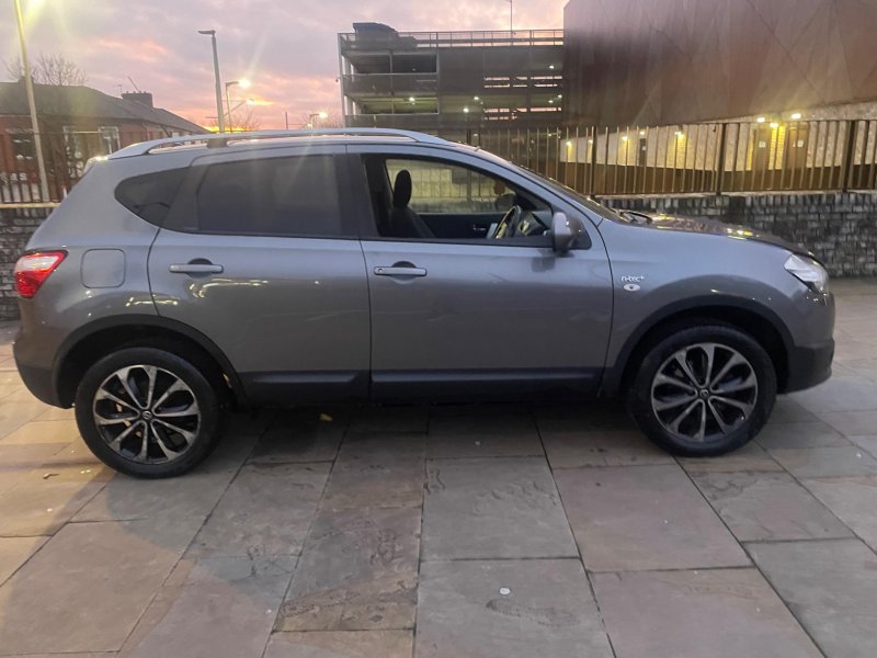 View NISSAN QASHQAI 1.6 dCi n-tec+ 2WD Euro 5 5dr