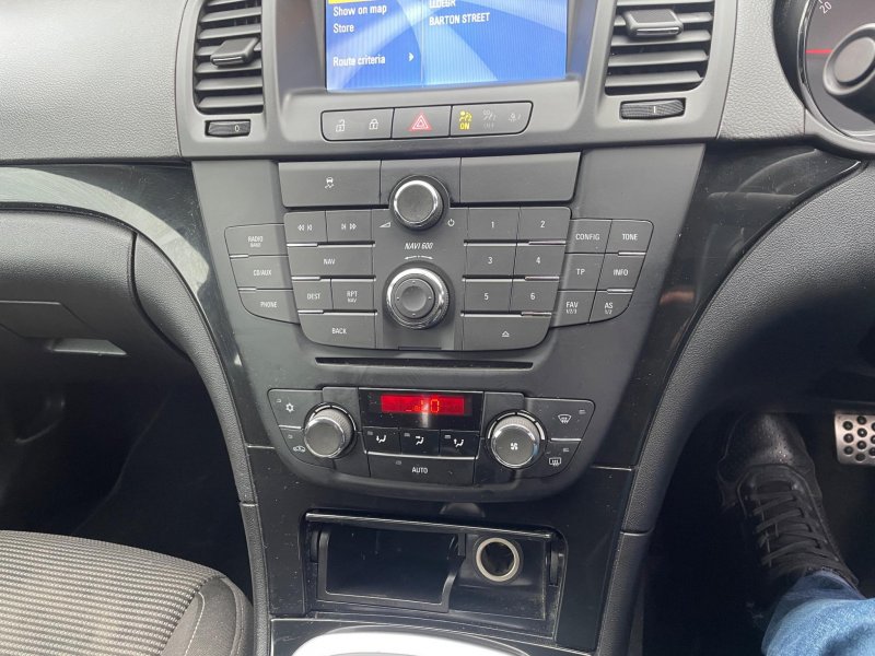 VAUXHALL INSIGNIA