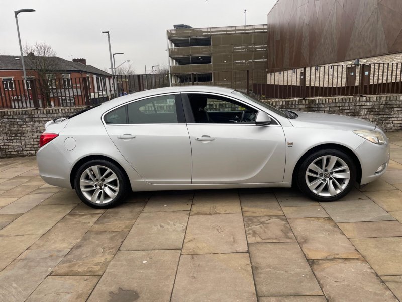 View VAUXHALL INSIGNIA 2.0 CDTi ecoFLEX SRi Nav Euro 5 (s/s) 5dr