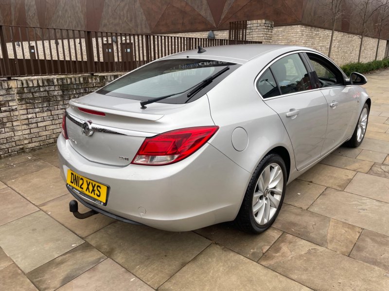 View VAUXHALL INSIGNIA 2.0 CDTi ecoFLEX SRi Nav Euro 5 (s/s) 5dr