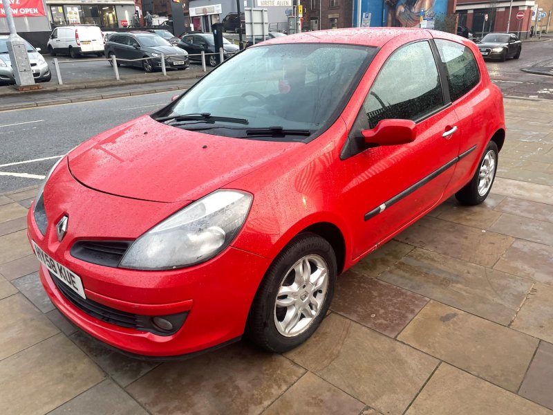 RENAULT CLIO