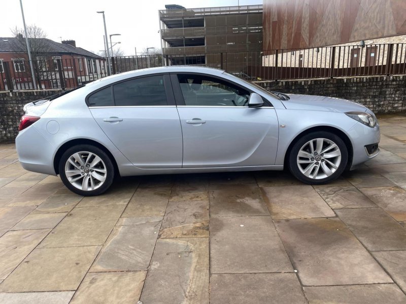 View VAUXHALL INSIGNIA 1.8 16V SRi Euro 5 5dr