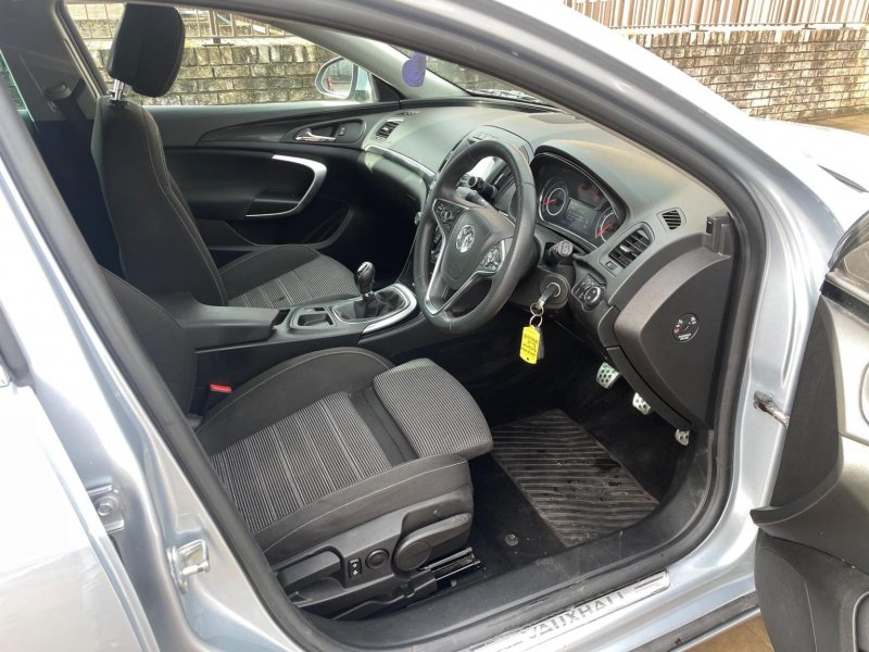 VAUXHALL INSIGNIA