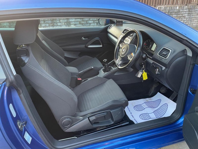 VOLKSWAGEN SCIROCCO