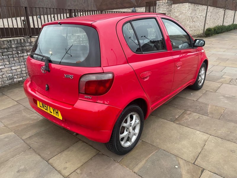 View TOYOTA YARIS 1.3 VVT-i 16v GLS 5dr