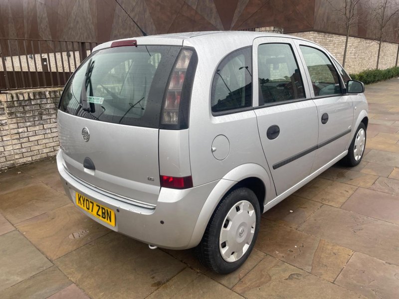 View VAUXHALL MERIVA 1.6i 16v Life Easytronic 5dr