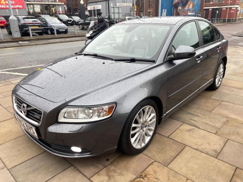 VOLVO S40