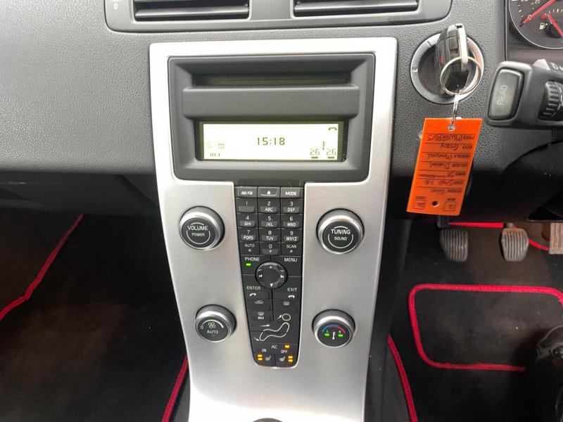 VOLVO S40
