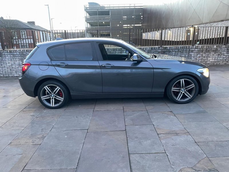View BMW 1 SERIES 2.0 116d Sport Euro 5 (s/s) 5dr
