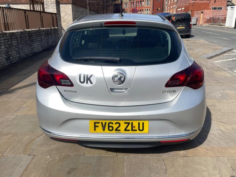 VAUXHALL ASTRA