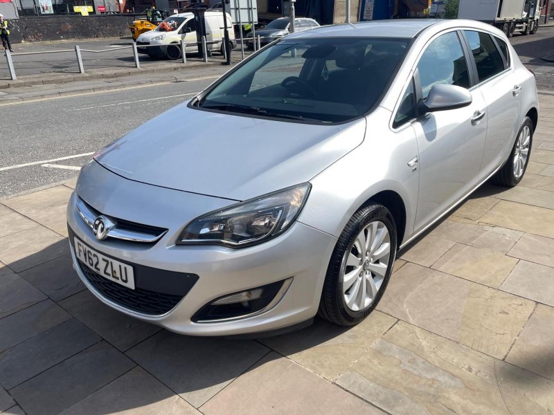 VAUXHALL ASTRA