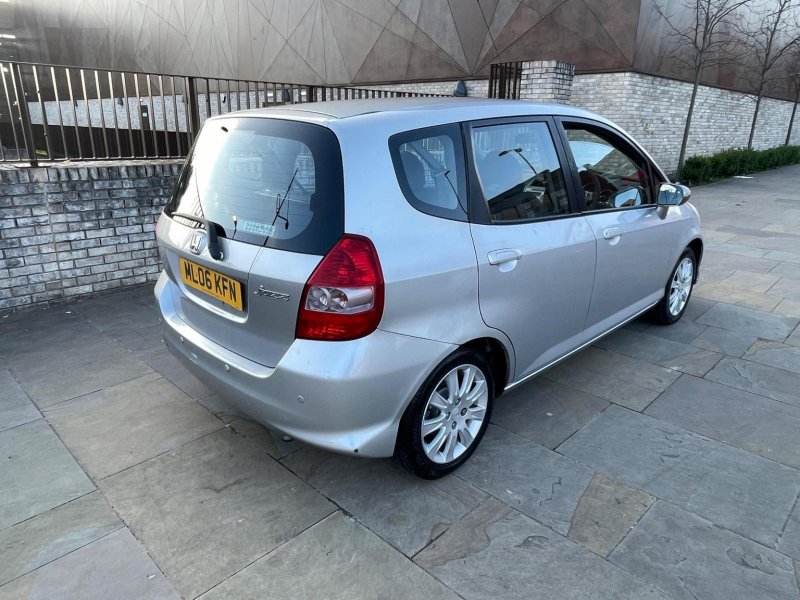 View HONDA JAZZ 1.4 i-DSI SE CVT-7 5dr
