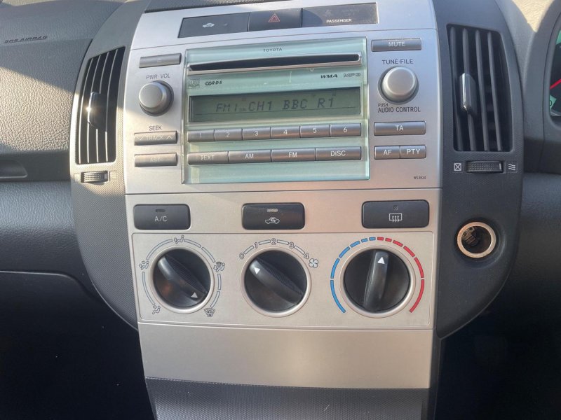 TOYOTA COROLLA VERSO