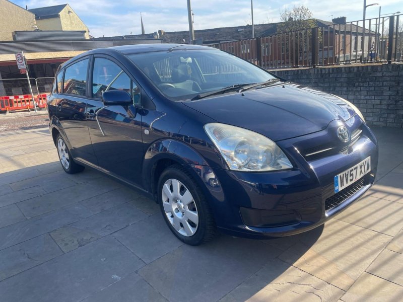 View TOYOTA COROLLA VERSO 1.6 VVT-i T2 5dr