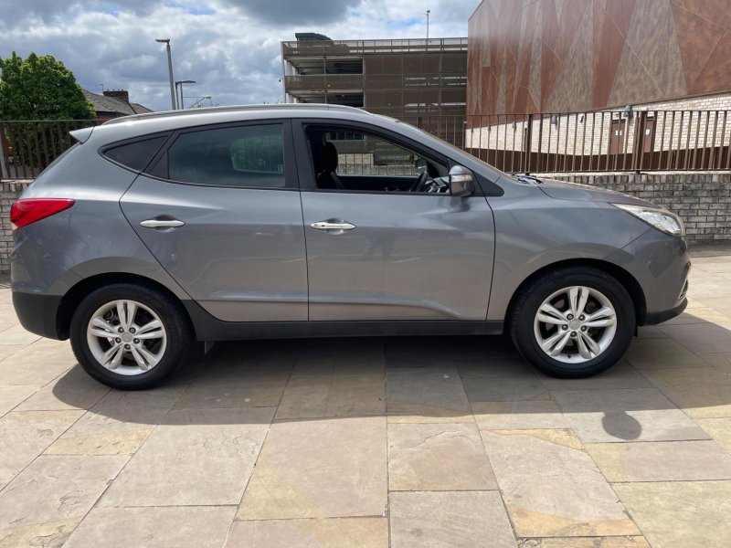 View HYUNDAI IX35 1.7 CRDi Premium Euro 5 (s/s) 5dr