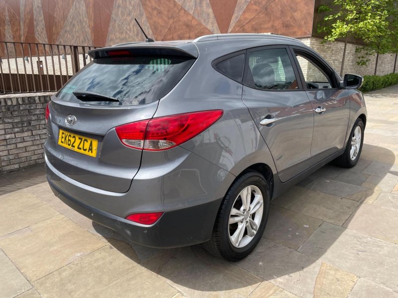 View HYUNDAI IX35 1.7 CRDi Premium Euro 5 (s/s) 5dr