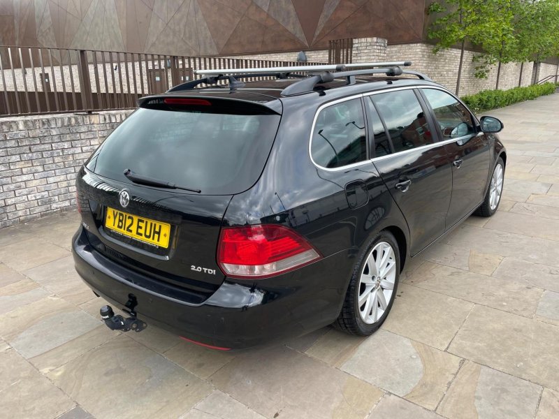 View VOLKSWAGEN GOLF 2.0 TDI Sportline DSG Euro 5 5dr
