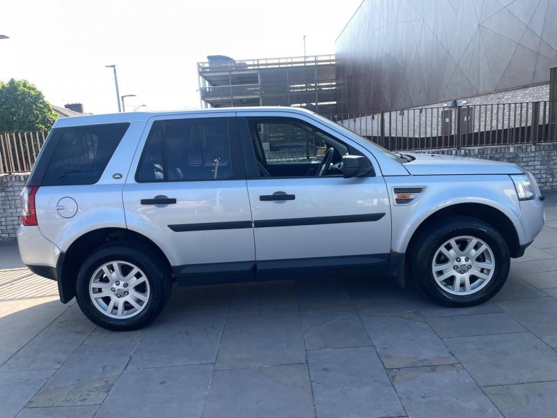 View LAND ROVER FREELANDER 2 2.2 TD4 SE 4WD Euro 4 5dr