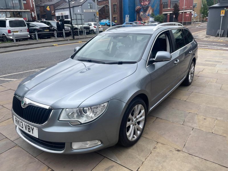 SKODA SUPERB