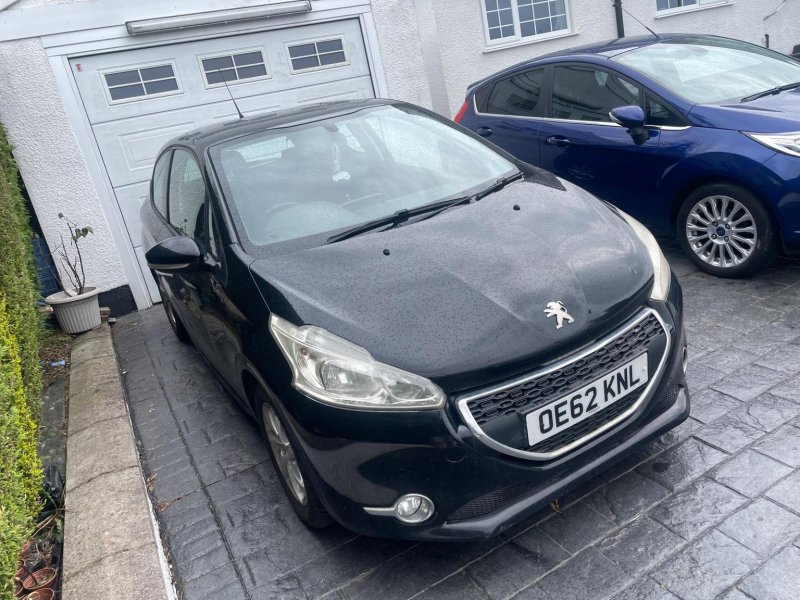 View PEUGEOT 208 1.4 VTi Active Euro 5 3dr