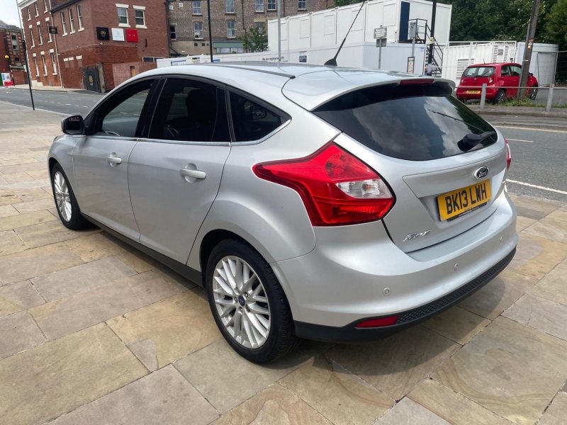 FORD FOCUS