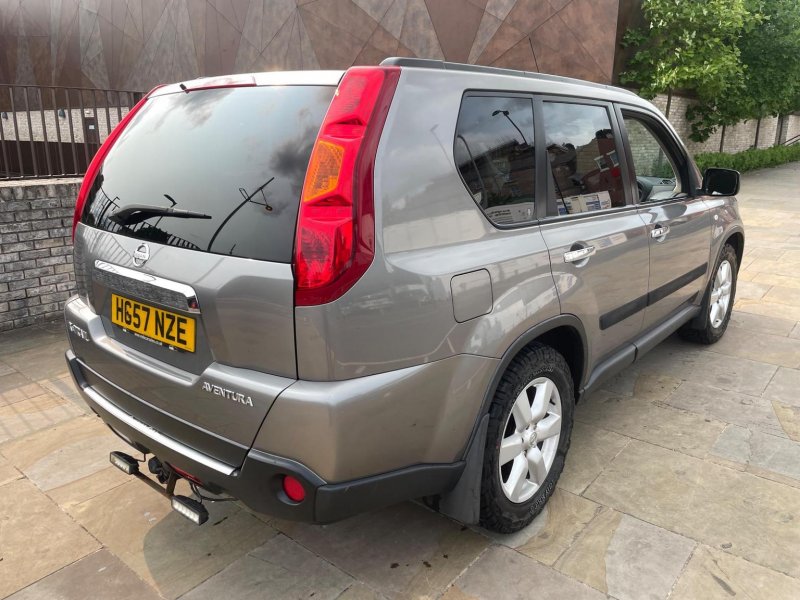 View NISSAN X-TRAIL 2.0 dCi Aventura Explorer 4WD Euro 4 5dr