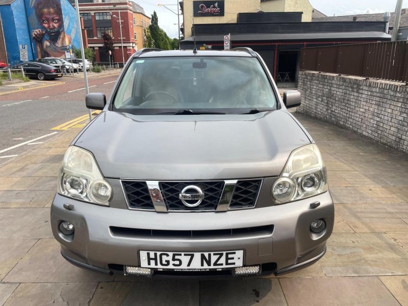 NISSAN X-TRAIL