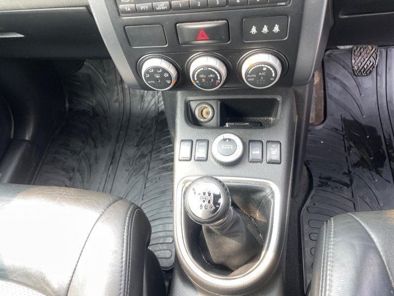 NISSAN X-TRAIL