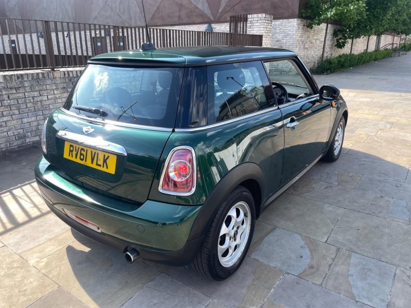 View MINI HATCH 1.6 One Euro 5 3dr