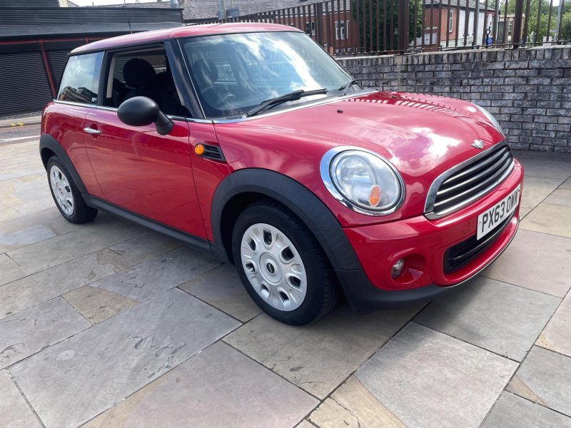 View MINI HATCH 1.6 First Euro 6 3dr