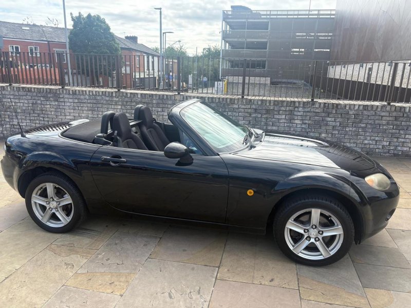 View MAZDA MX-5 1.8i Euro 4 2dr