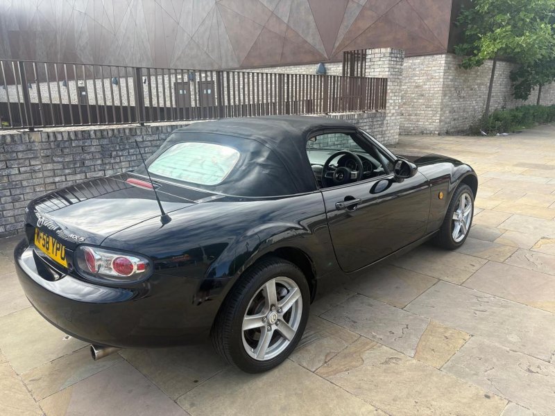 MAZDA MX-5