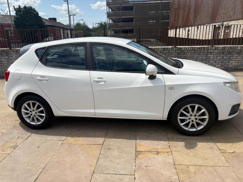 View SEAT IBIZA 1.2 TDI Ecomotive CR SE Euro 5 (s/s) 5dr
