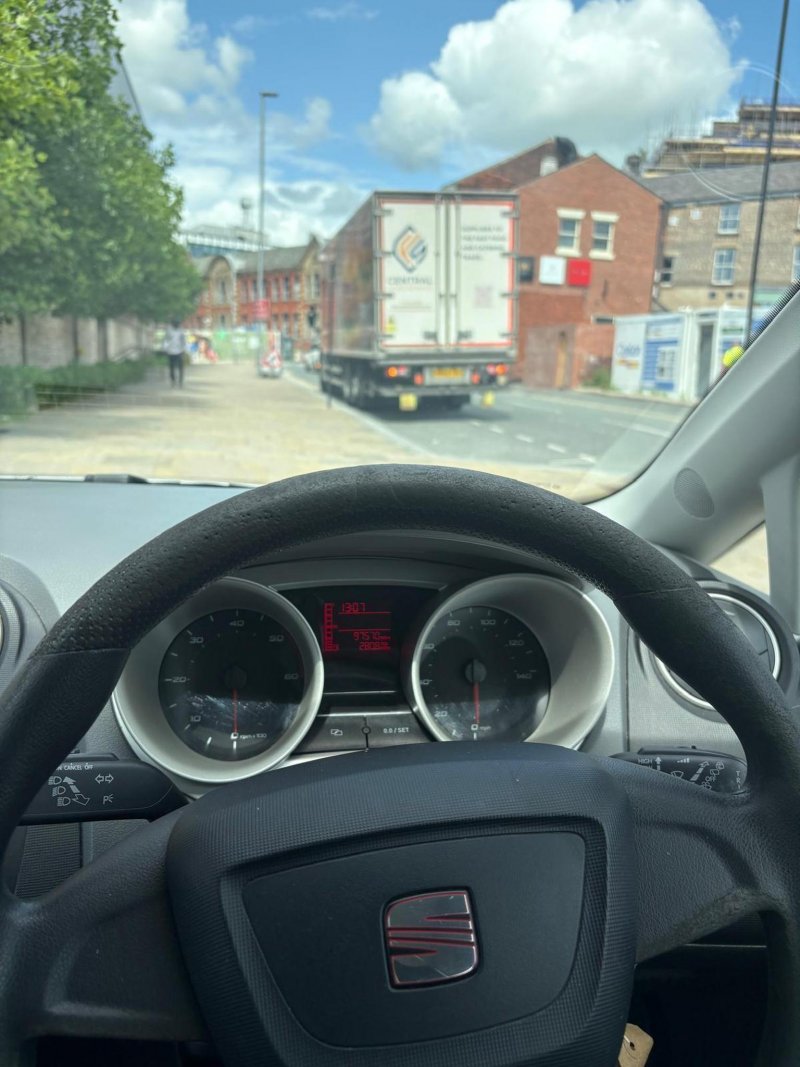 SEAT IBIZA