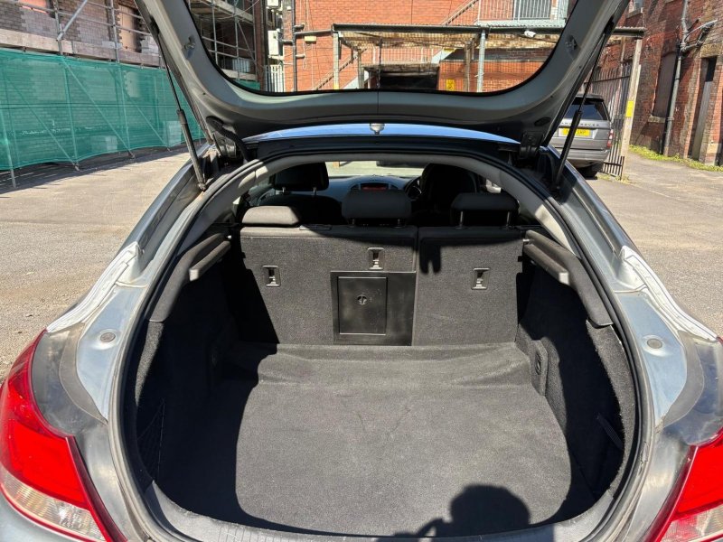 VAUXHALL INSIGNIA
