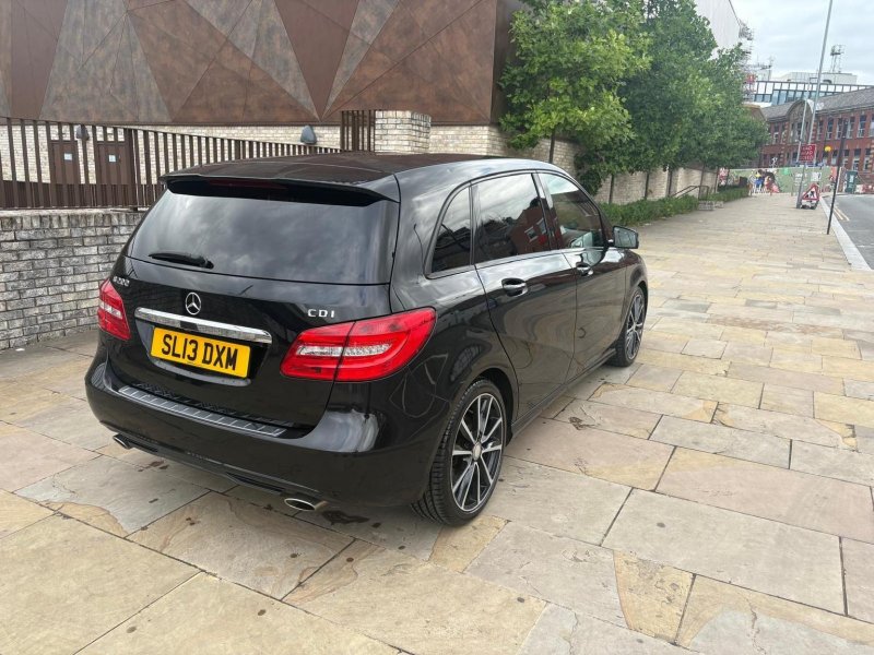 View MERCEDES-BENZ B CLASS 1.8 B200 CDI BlueEfficiency Sport Euro 5 (s/s) 5dr