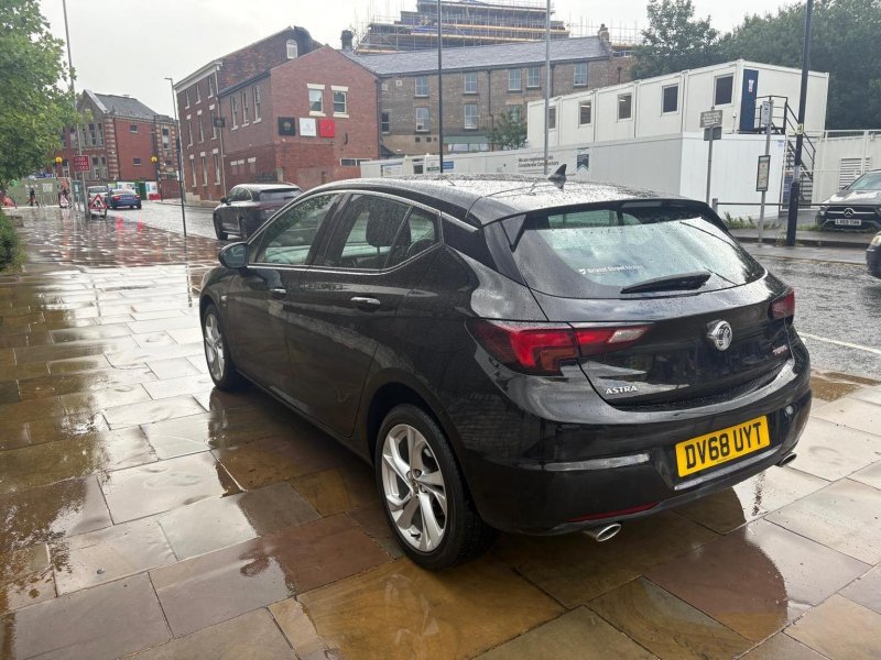 VAUXHALL ASTRA