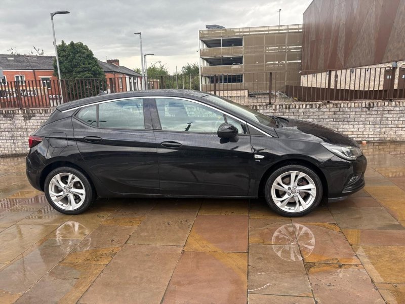 View VAUXHALL ASTRA 1.6i Turbo SRi Nav Euro 6 (s/s) 5dr