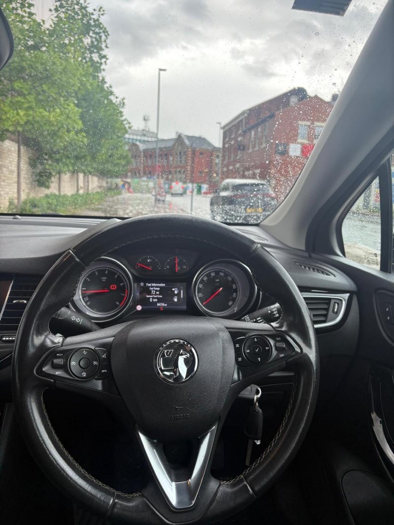 VAUXHALL ASTRA