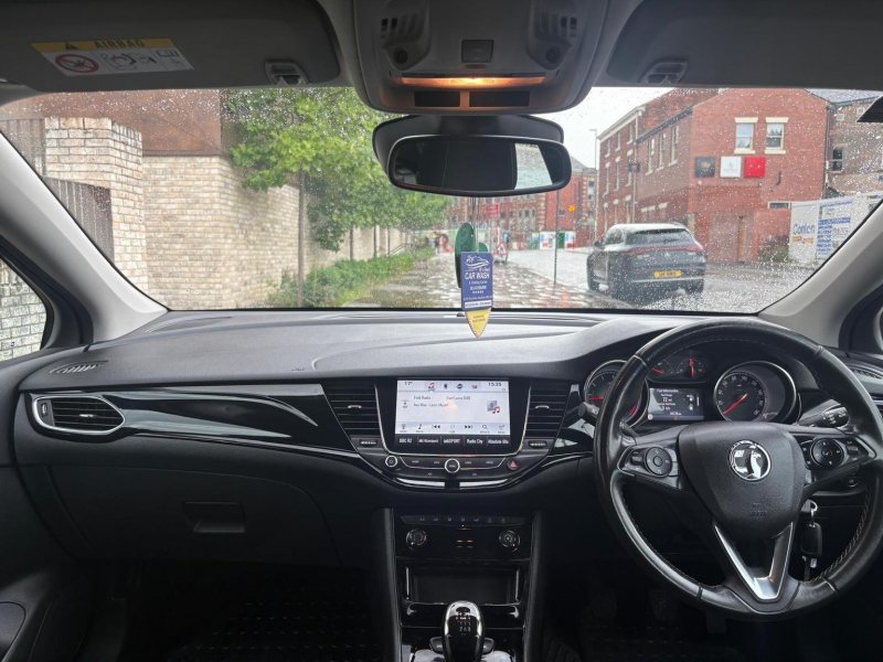 VAUXHALL ASTRA