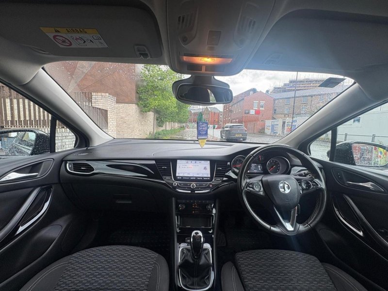 VAUXHALL ASTRA
