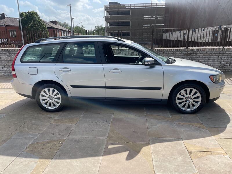 View VOLVO V50 2.0D S Euro 4 5dr